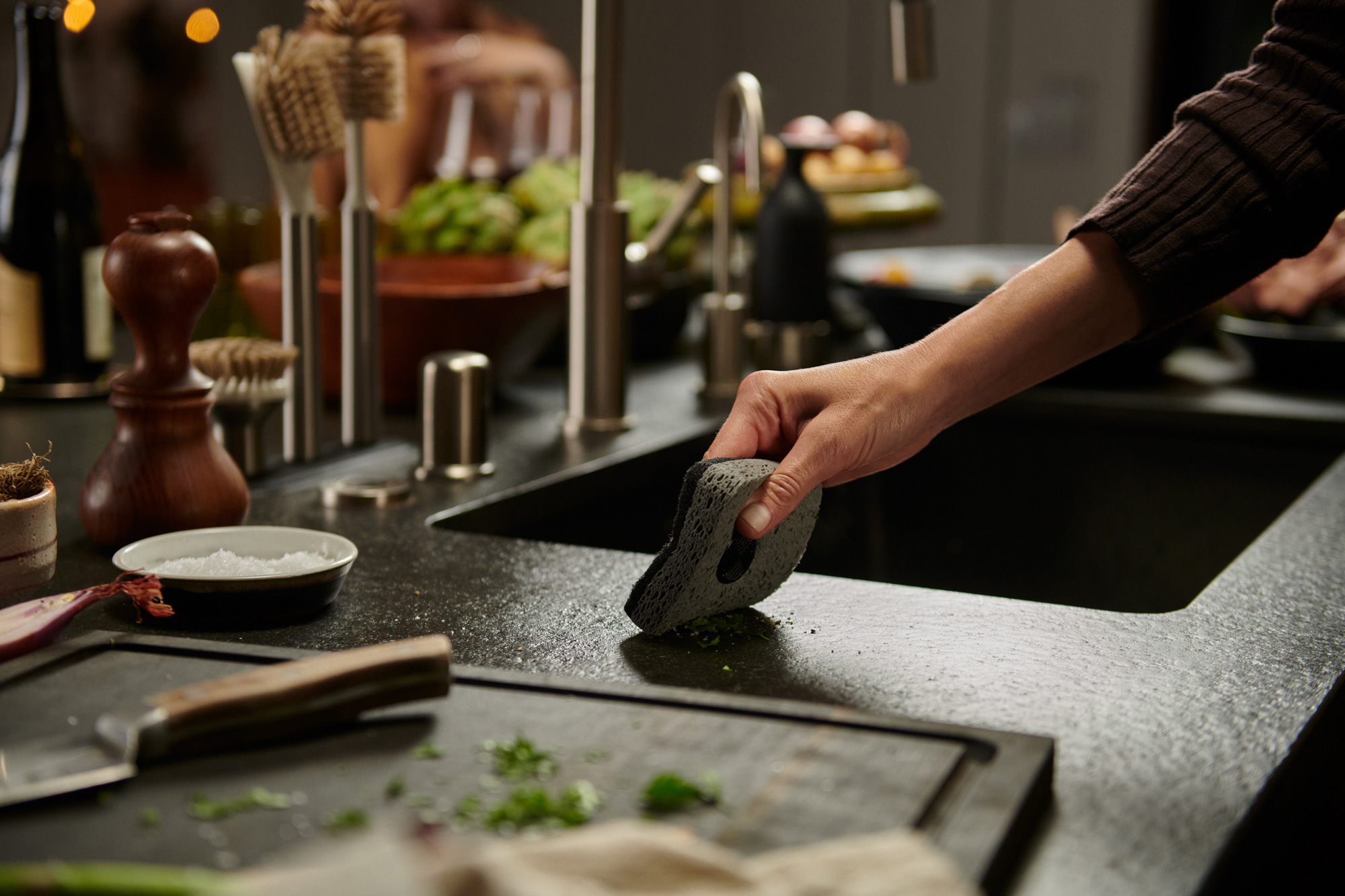 CURIO_Kitchen_sink_dining_0577